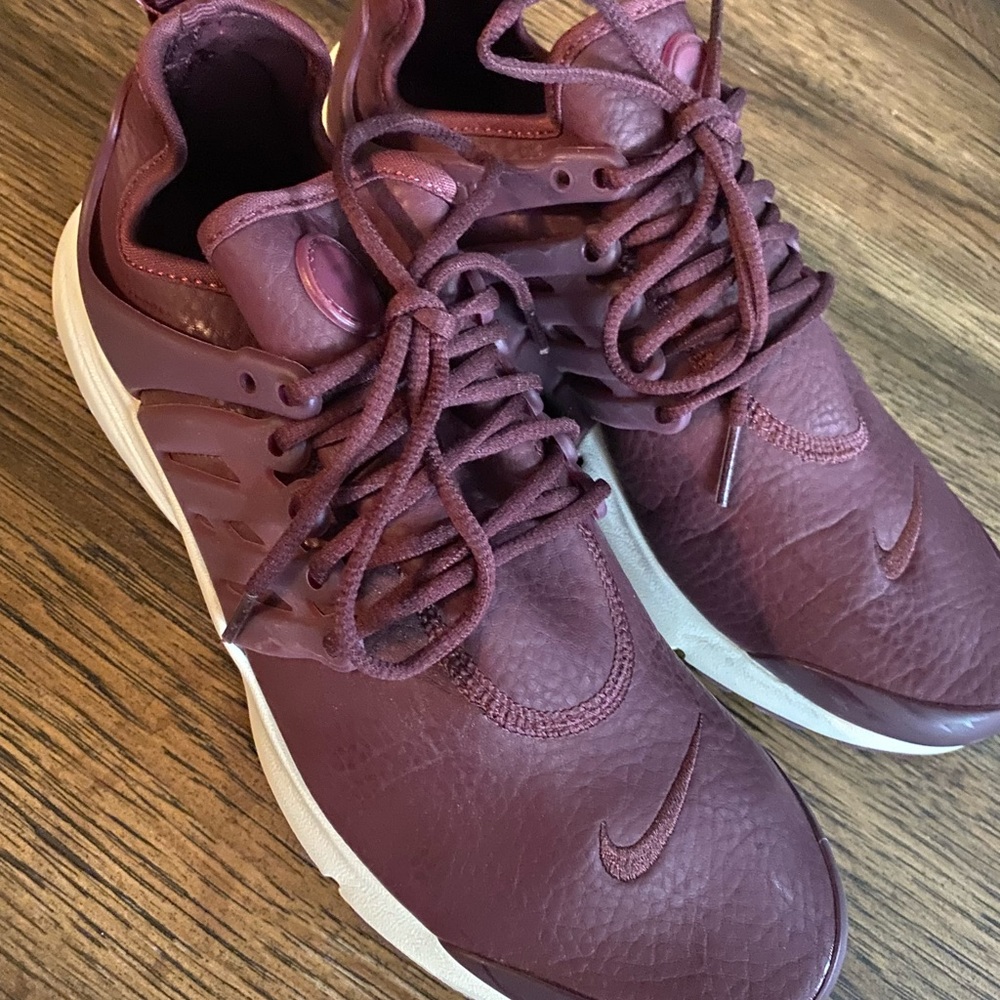 Nike Air Presto Prm Night Maroon Sneaker size 9